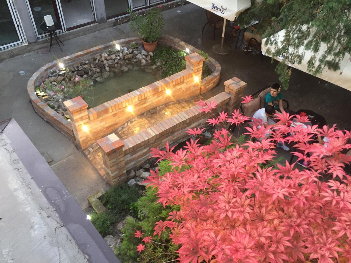 Bed and Breakfast Garden House Apatin Exterior foto